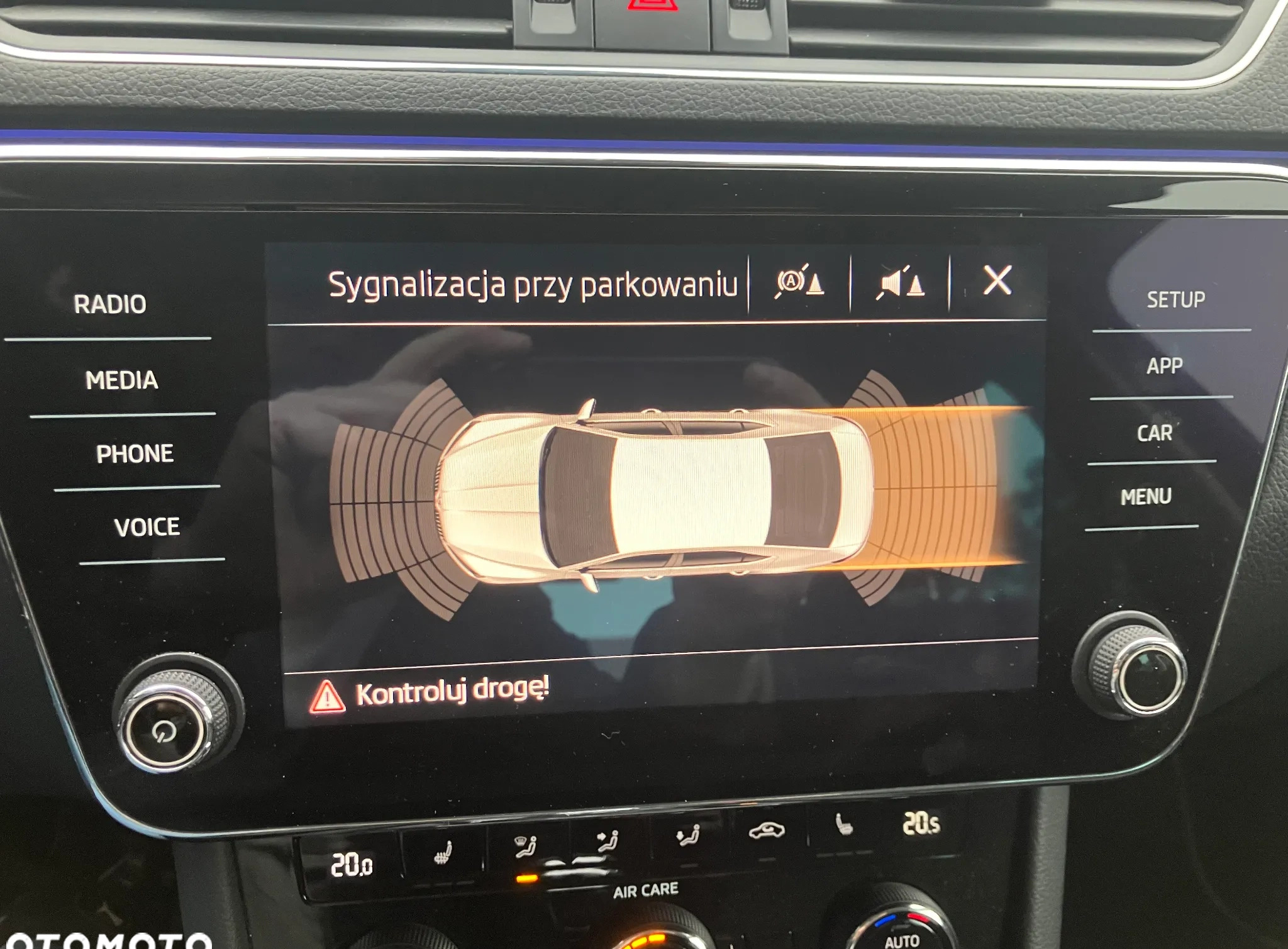 Skoda Superb cena 77800 przebieg: 189050, rok produkcji 2018 z Leszno małe 667